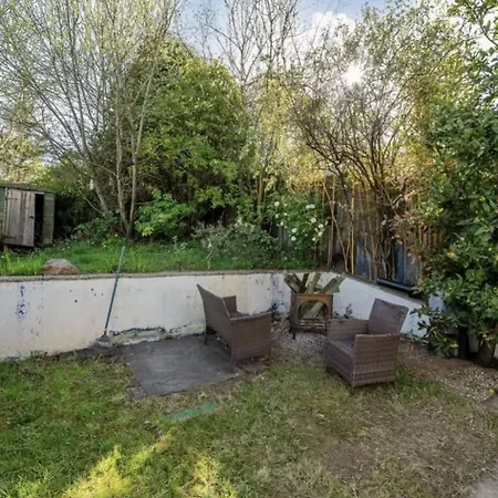 Oasis - Groups - 5br - Neighborhood *