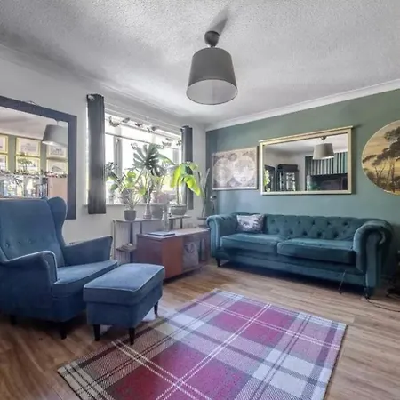 Oasis - Groups - 5br - Neighborhood *